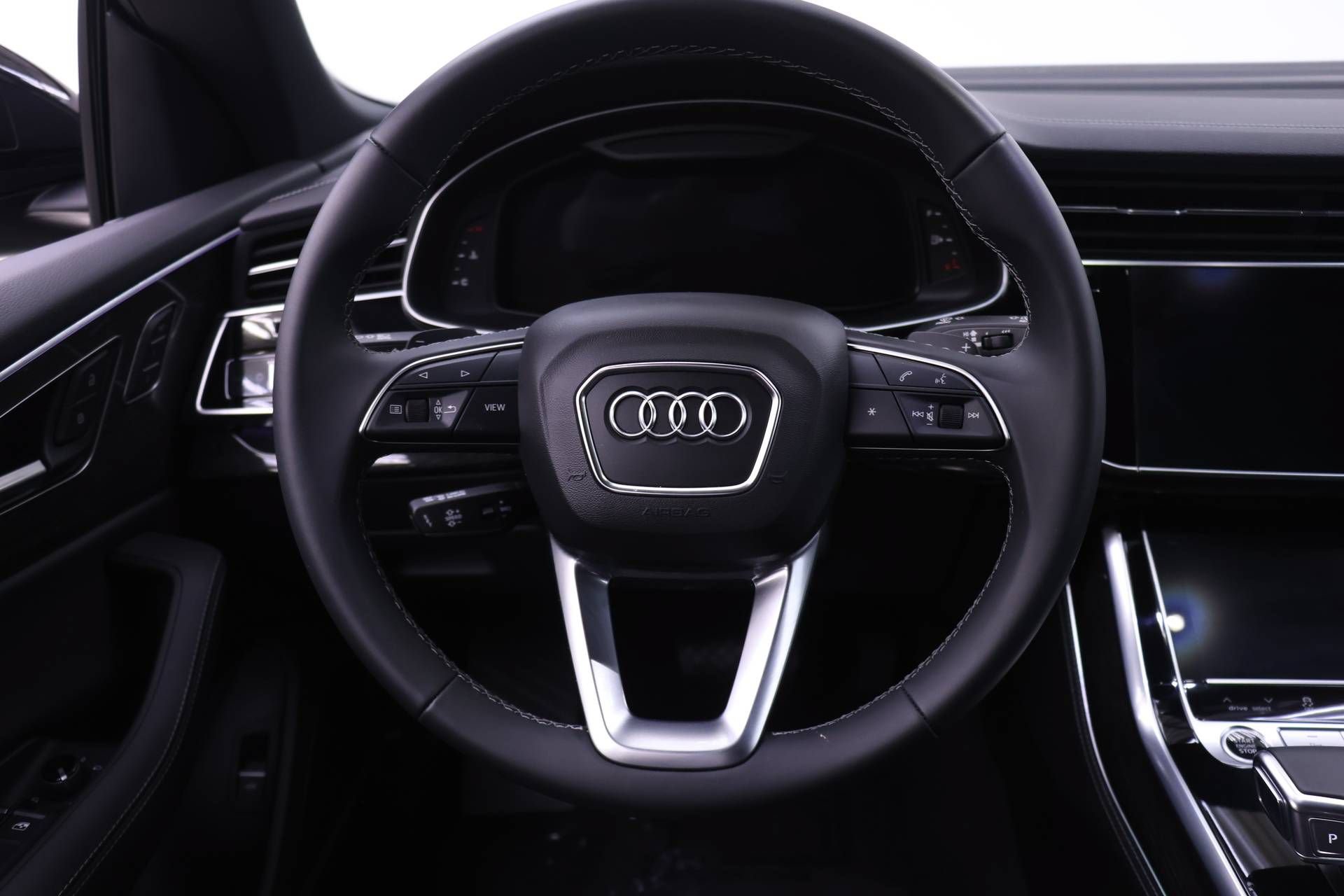 Certified 2026 Audi Q8 Premium Plus w/ Premium Plus Package AWD/4WD image 17