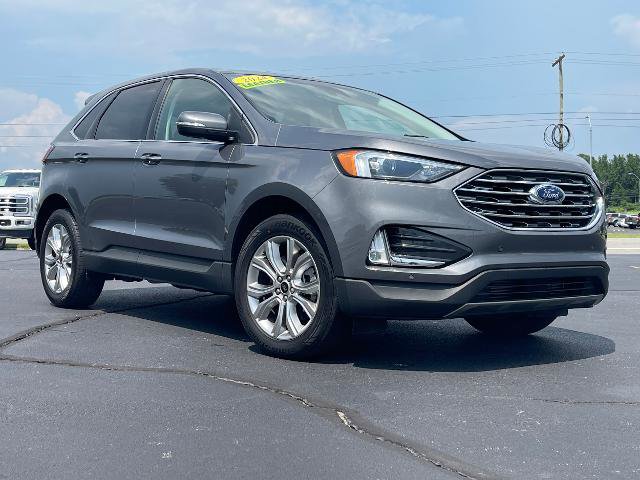 Certified 2024 Ford Edge Titanium image 2