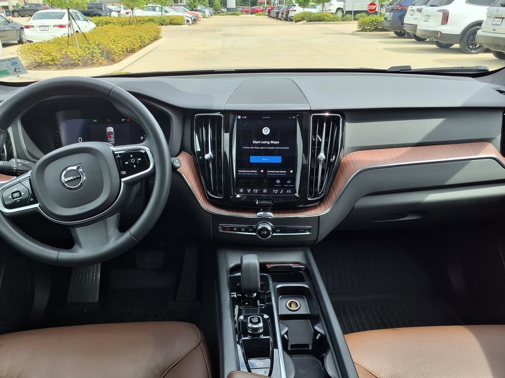 Used 2023 Volvo XC60 B5 Plus w/ Protection Package Premier FWD image 19