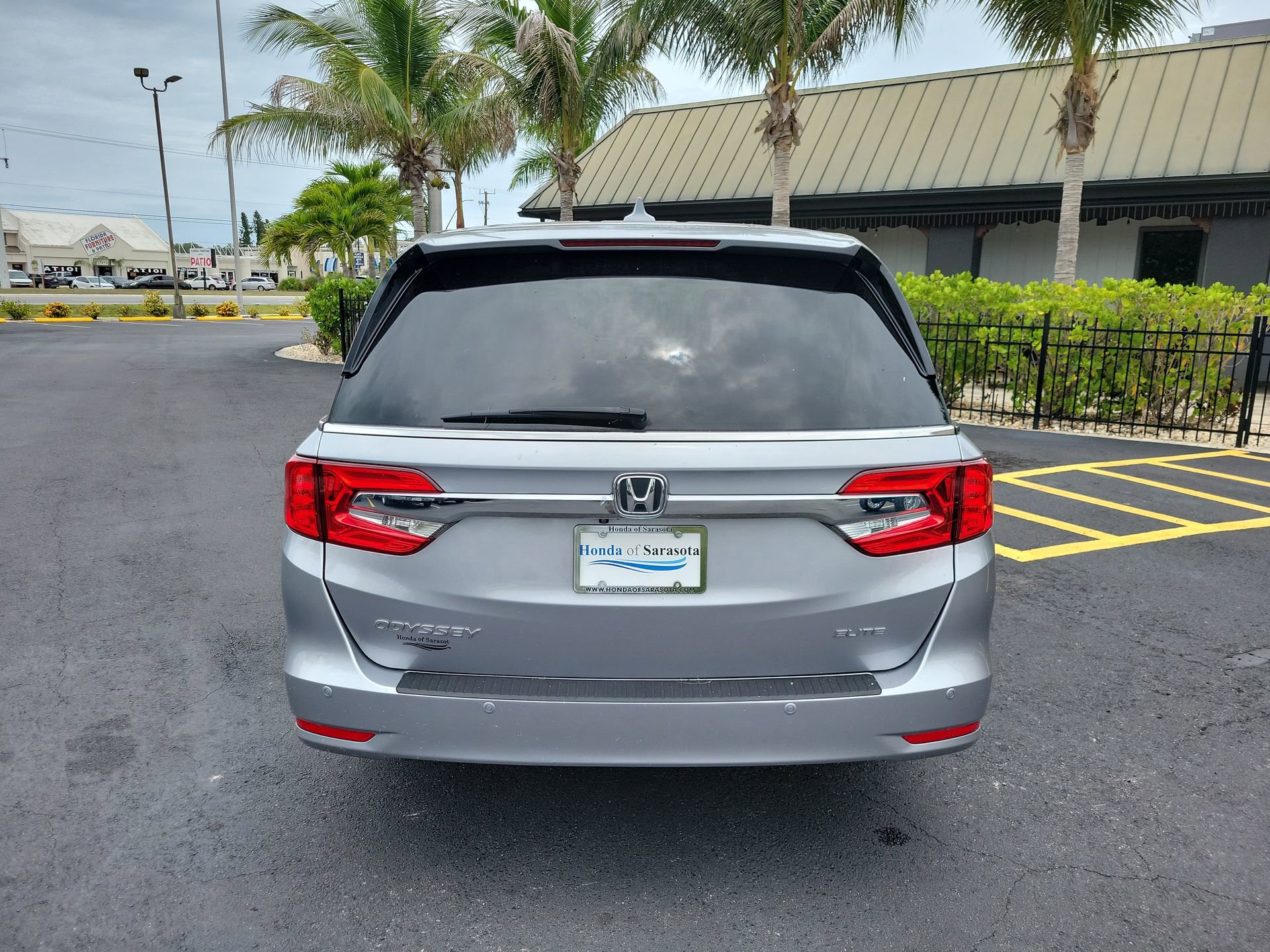 Used 2018 Honda Odyssey Elite image 7