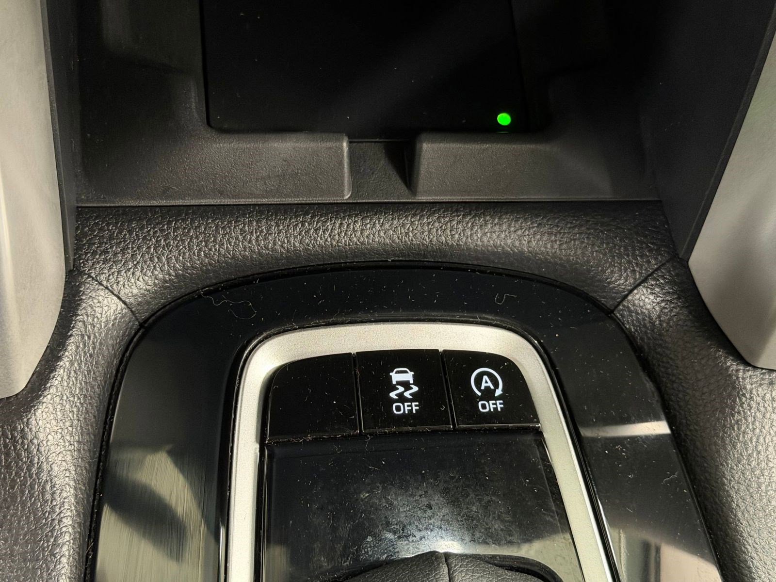 Used 2024 Toyota Corolla Cross LE w/ Moonroof Package image 27