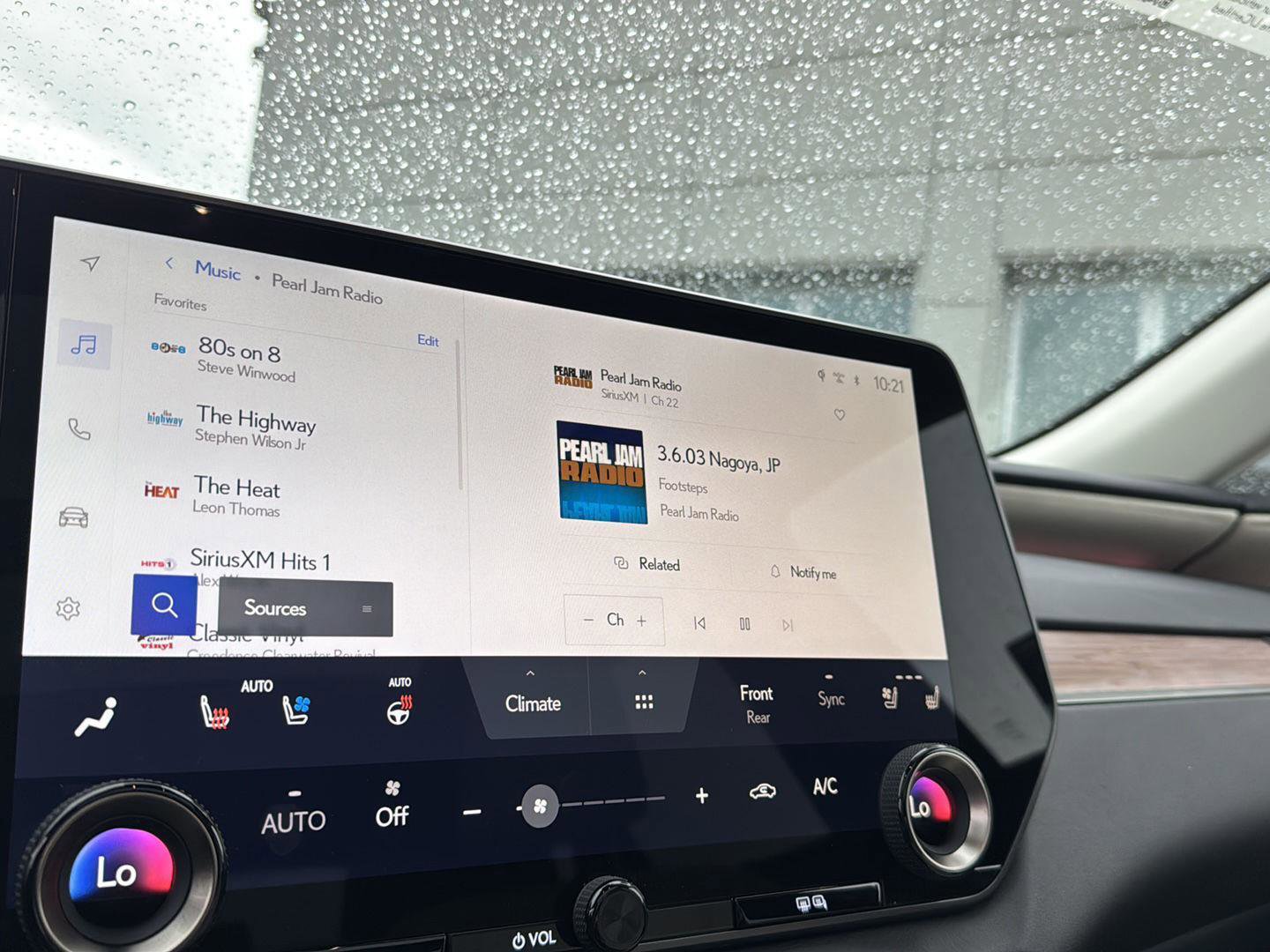 Used 2023 Lexus RX 350 w/ Accessory Package (Z1) image 22