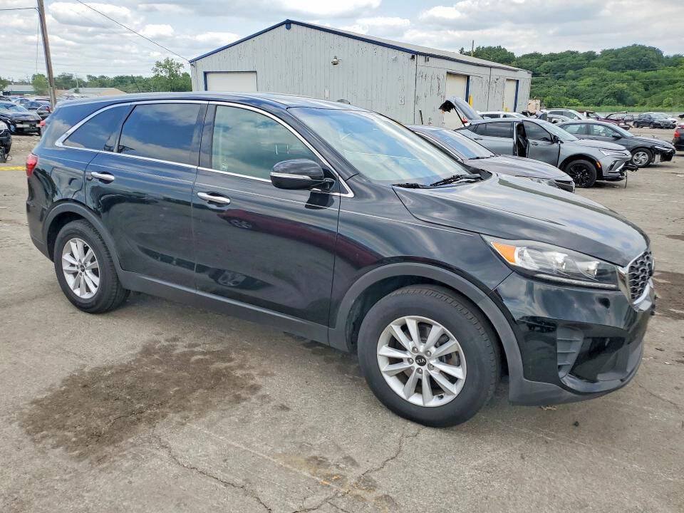 Used 2019 Kia Sorento FWD V6 image 1