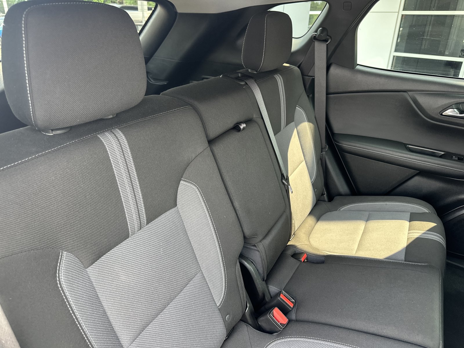 Used 2025 Chevrolet Blazer LT FWD image 28