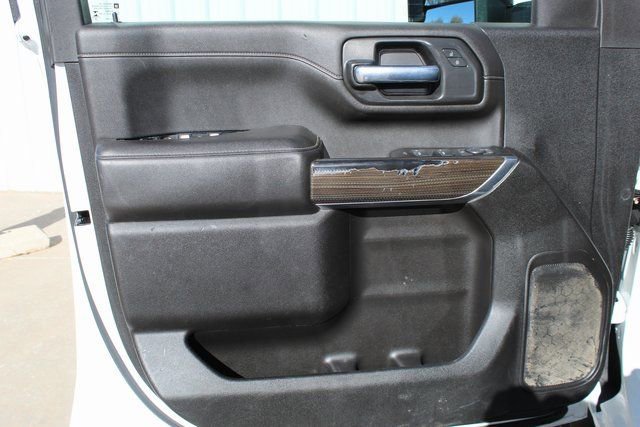 Used 2022 Chevrolet Silverado 2500 LT w/ Convenience Package image 7