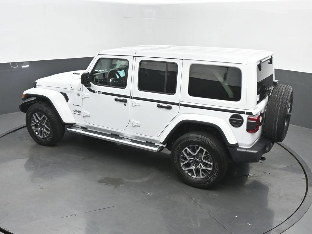 Used 2024 Jeep Wrangler Unlimited Sahara w/ Technology Group AWD/4WD image 48
