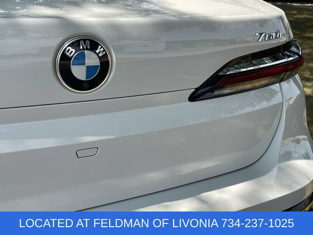 Used 2023 BMW 760i xDrive AWD/4WD image 33