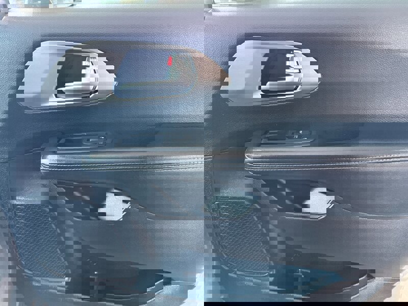 Used 2021 Chrysler Pacifica Limited w/ S Appearance Package image 30