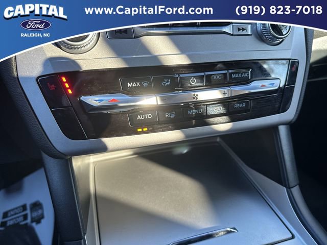 Used 2023 Ford Explorer XLT image 28