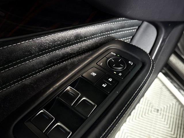 Used 2023 Lexus LS 500 w/ Interior Upgrade Package RWD image 29