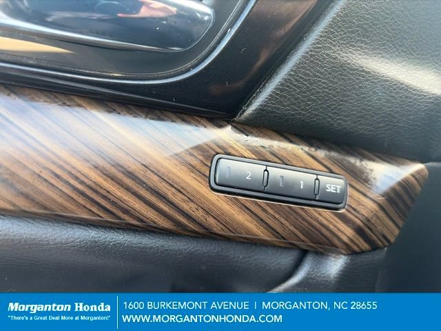 Used 2017 Nissan Maxima Platinum FWD image 10