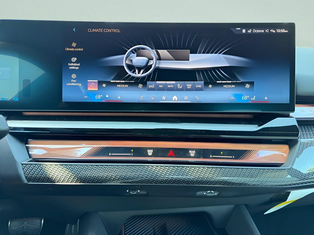 New 2027 BMW 550e xDrive w/ Executive Package AWD/4WD image 18
