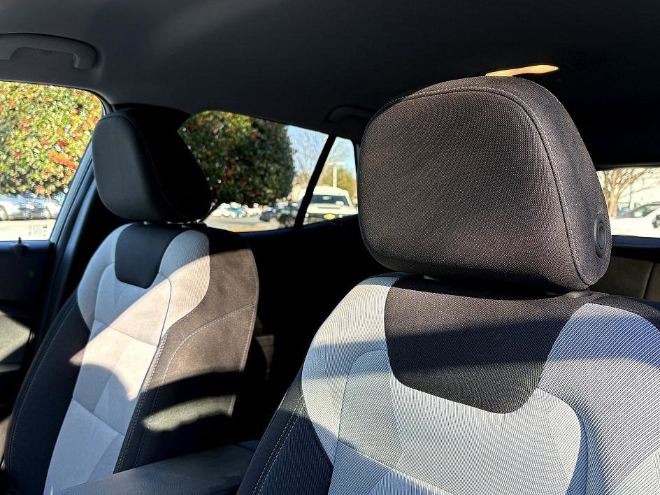 Certified 2025 Chevrolet Trax LS image 18