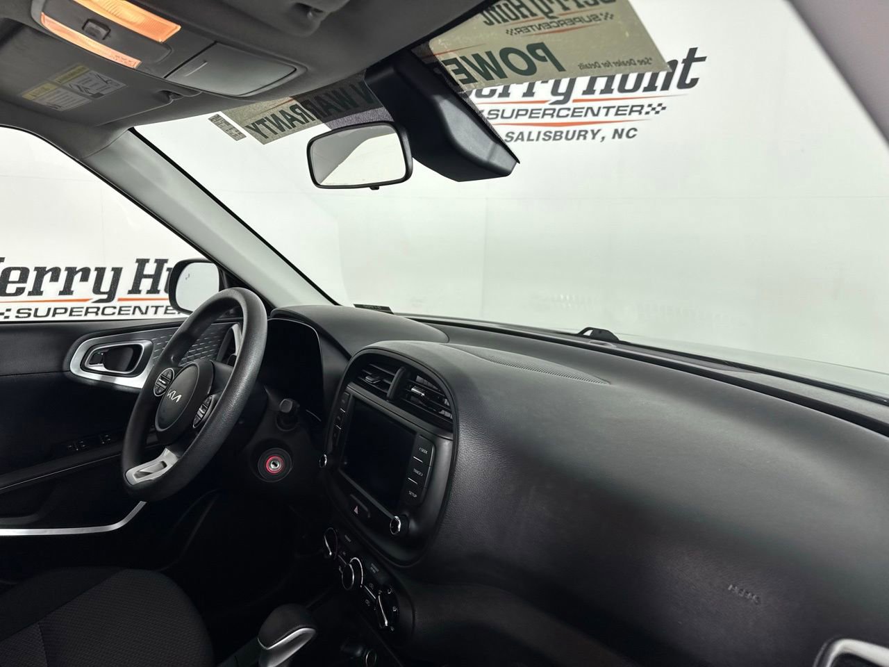 Used 2024 Kia Soul LX w/ Option Group 015 image 28