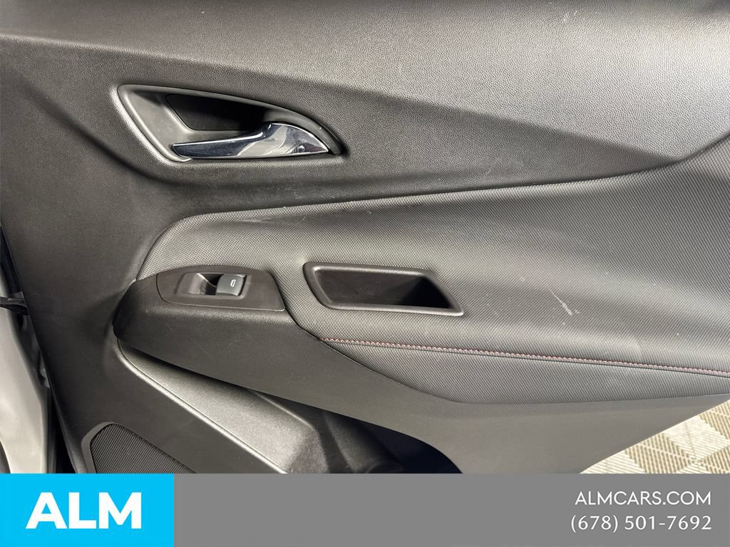 Used 2022 Chevrolet Equinox RS w/ LPO, Floor Liner Package FWD image 19