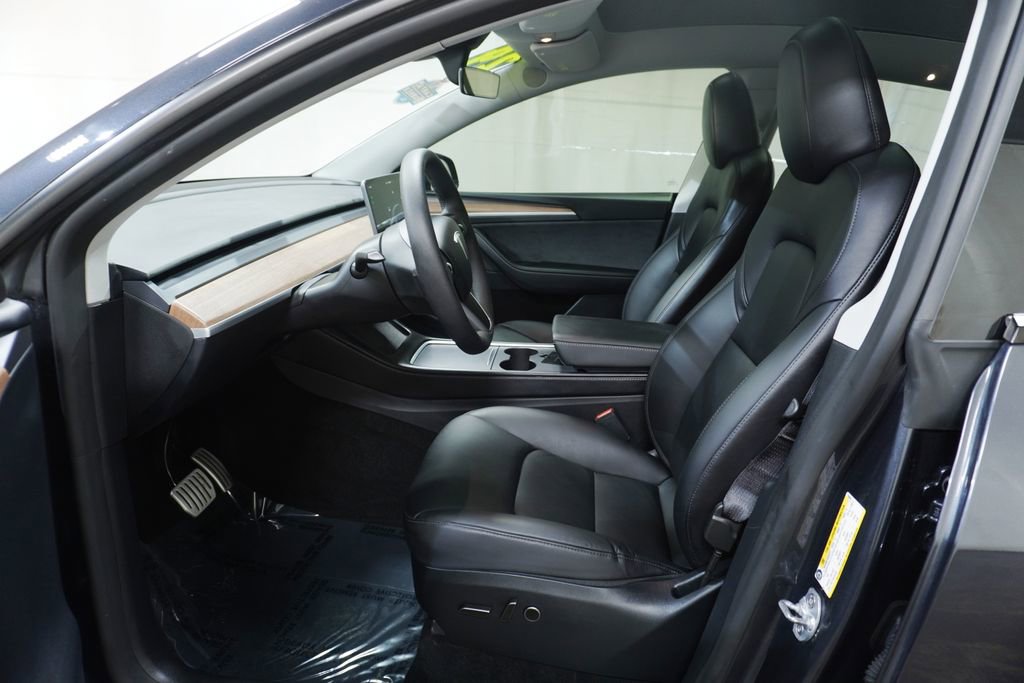 Used 2024 Tesla Model Y Performance image 11