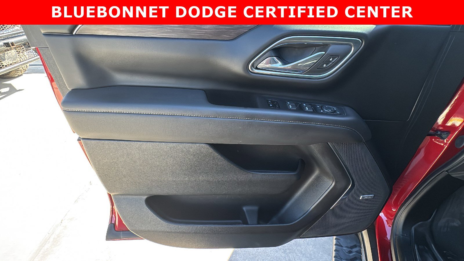 Used 2024 Chevrolet Tahoe Z71 w/ Luxury Package image 12
