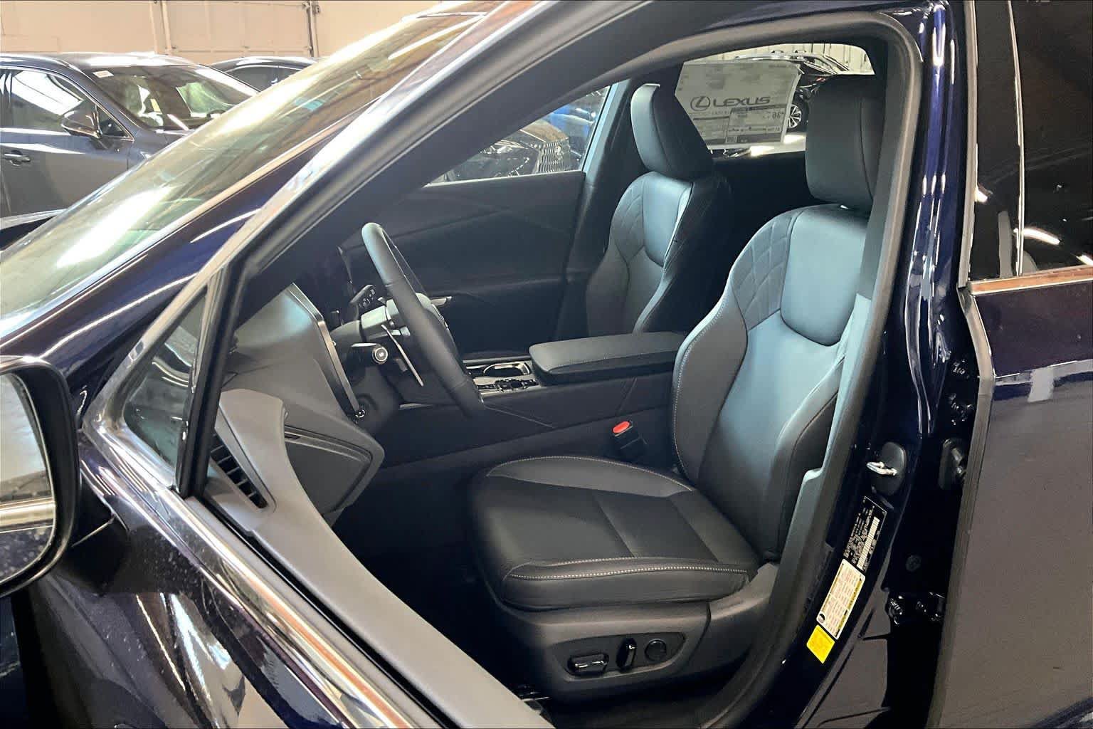 New 2026 Lexus RX 350h AWD/4WD image 9