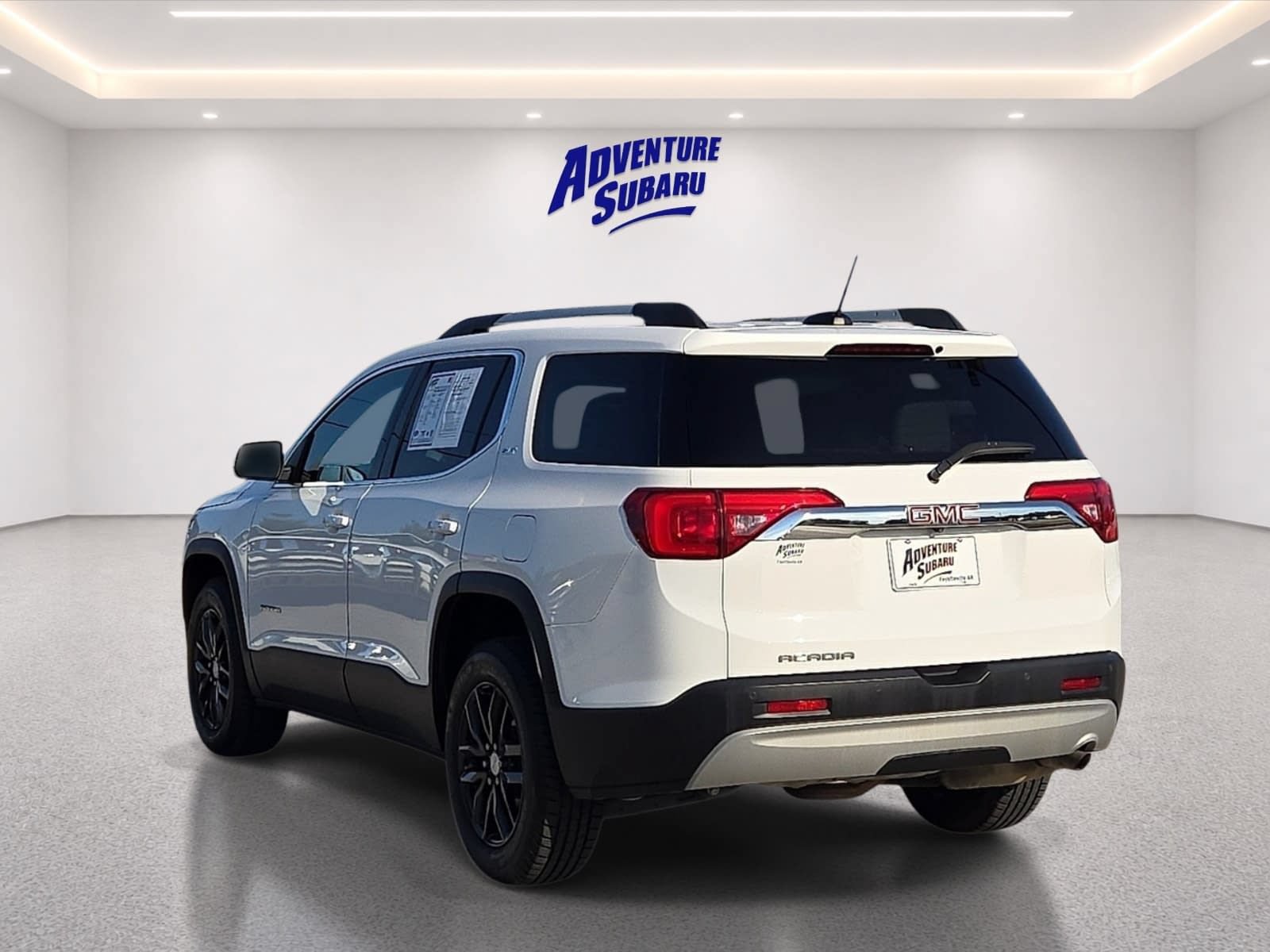 Used 2019 GMC Acadia SLT FWD image 5
