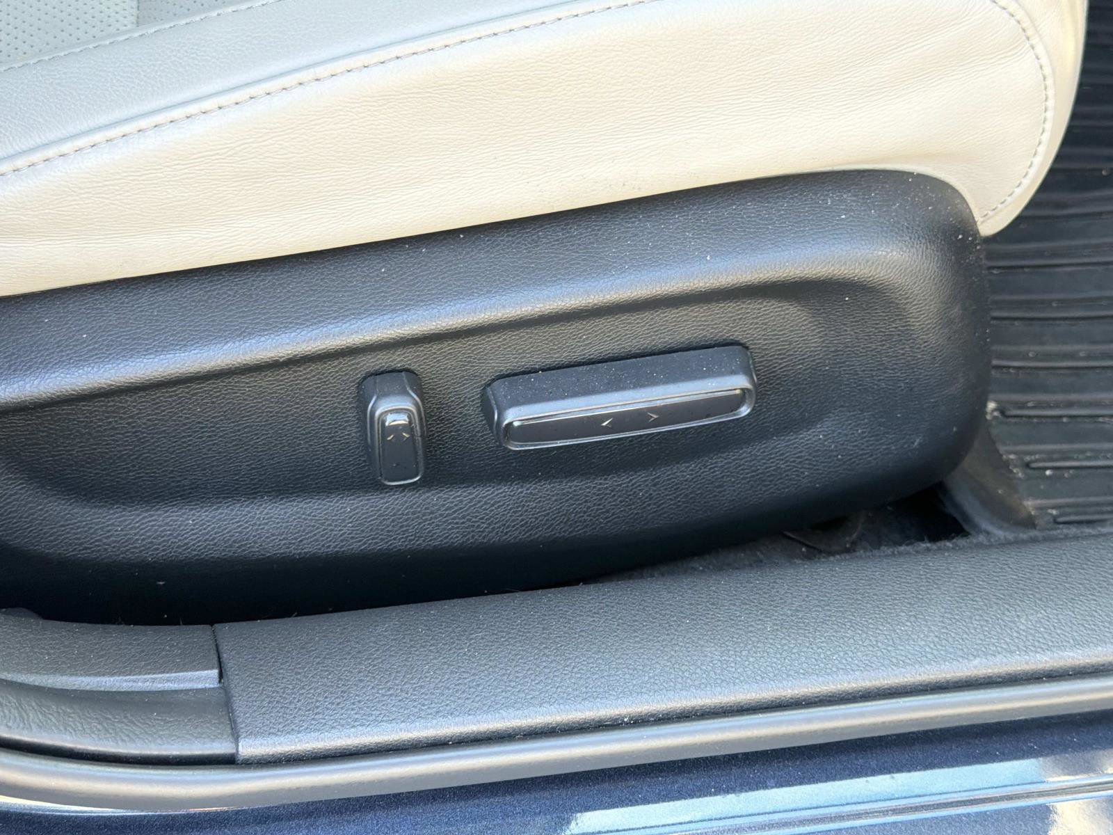 Used 2019 Honda Insight Touring image 30