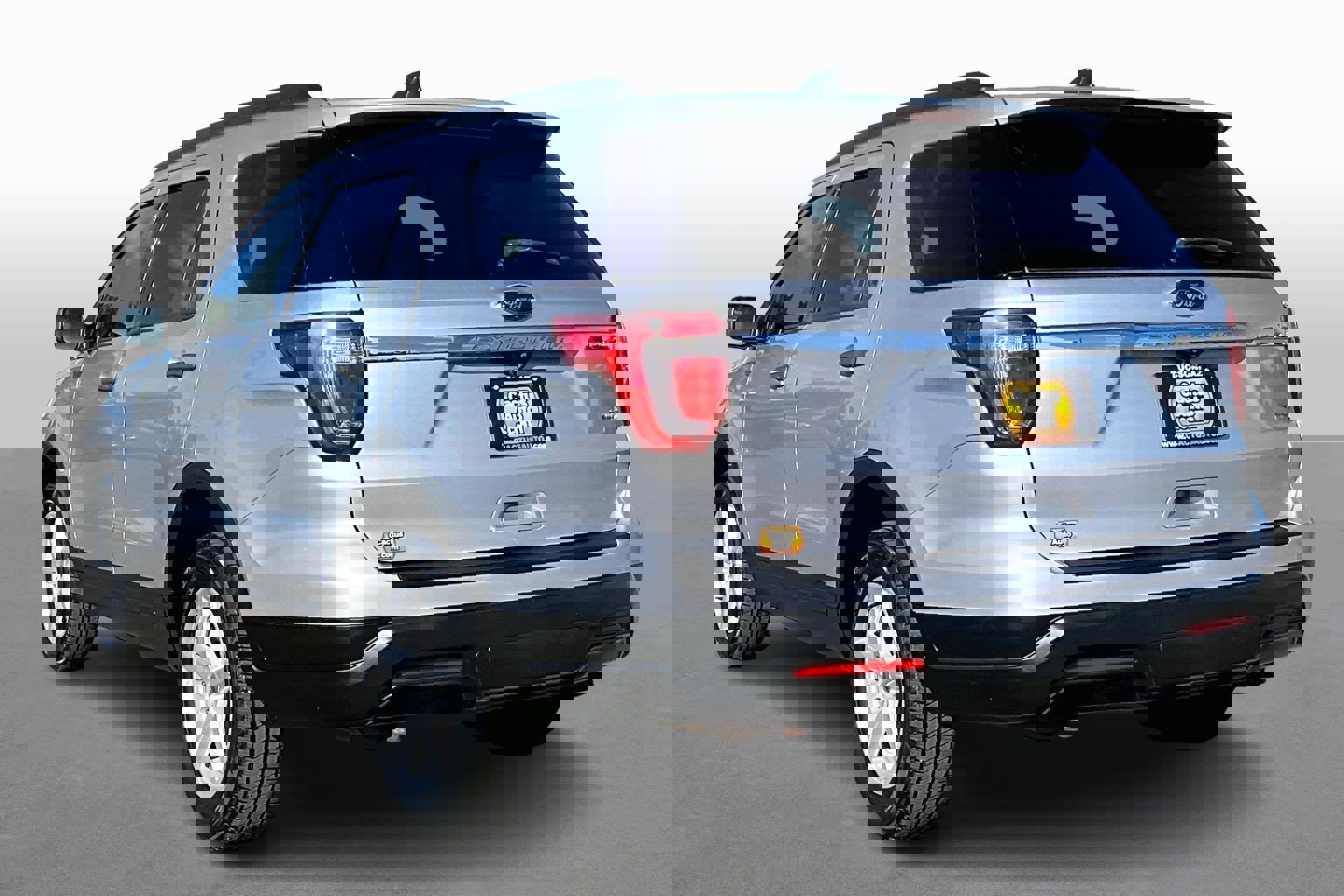 Used 2018 Ford Explorer Base image 11