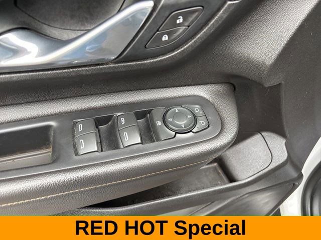 Used 2019 GMC Terrain SLE w/ Driver Convenience Package image 14