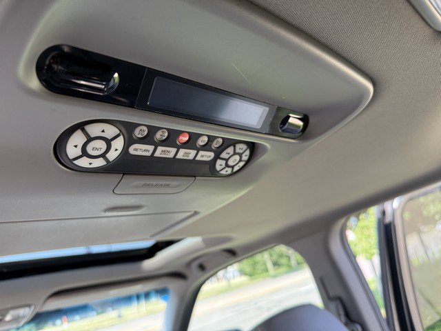 Used 2011 Honda Pilot Touring image 17