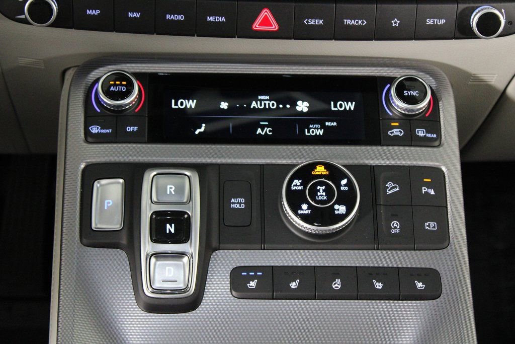 Used 2023 Hyundai Palisade Calligraphy image 19