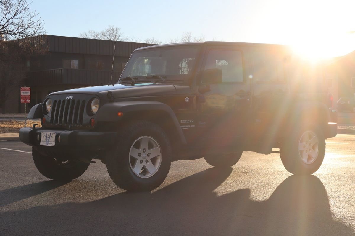 Used 2012 Jeep Wrangler Unlimited Sport image 11