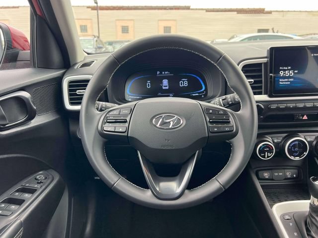 Certified 2023 Hyundai Venue Limited w/ Cargo Package FWD image 13