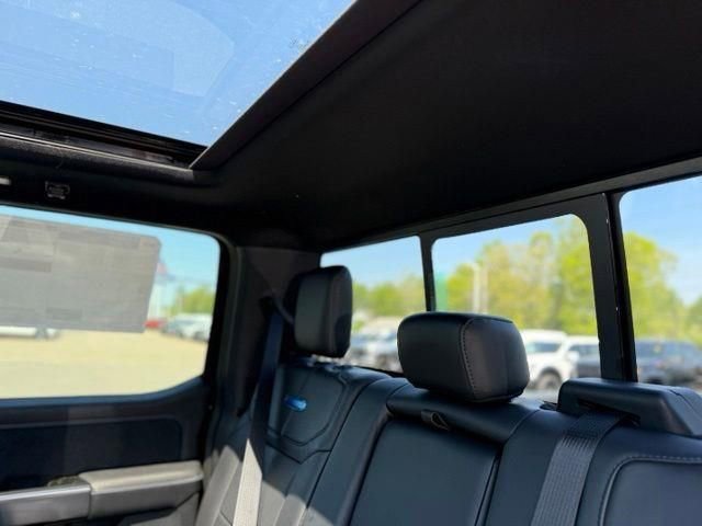 New 2026 Ford F250 Platinum w/ FX4 Off-Road Package AWD/4WD image 30