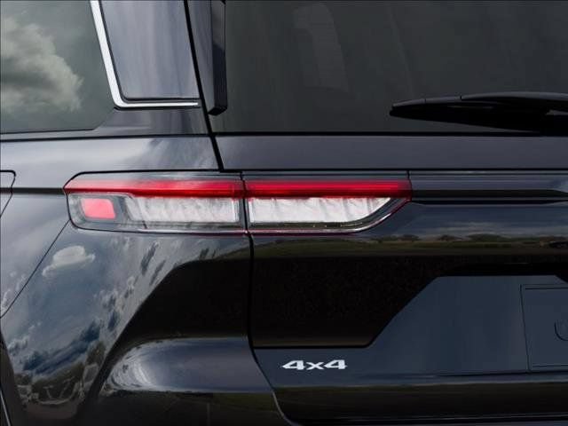 New 2025 Jeep Grand Cherokee Overland w/ Luxury Tech Group IV AWD/4WD image 9
