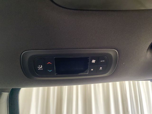 New 2026 Chrysler Pacifica Select image 38