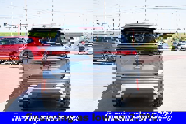 New 2025 Volkswagen Tiguan SE image 5