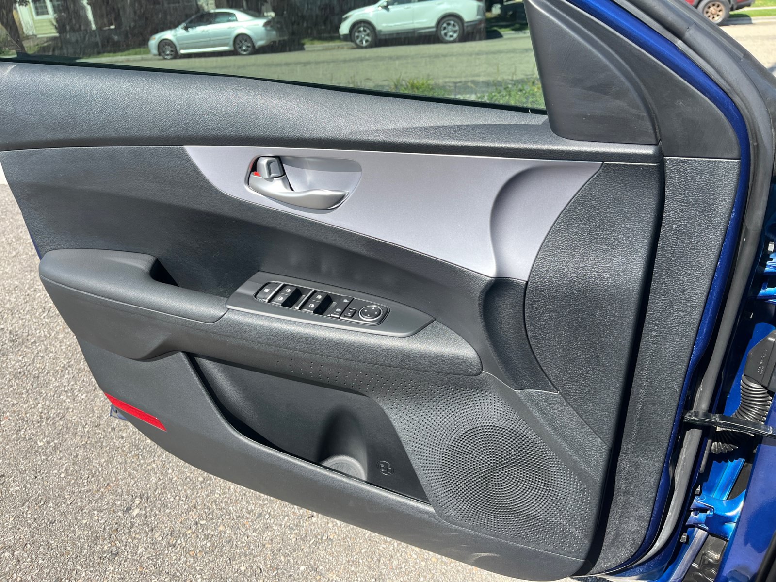 Used 2024 Kia Forte LXS FWD image 13