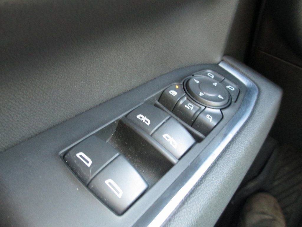 Used 2025 GMC Sierra 2500 SLT w/ SLT Premium Package image 28