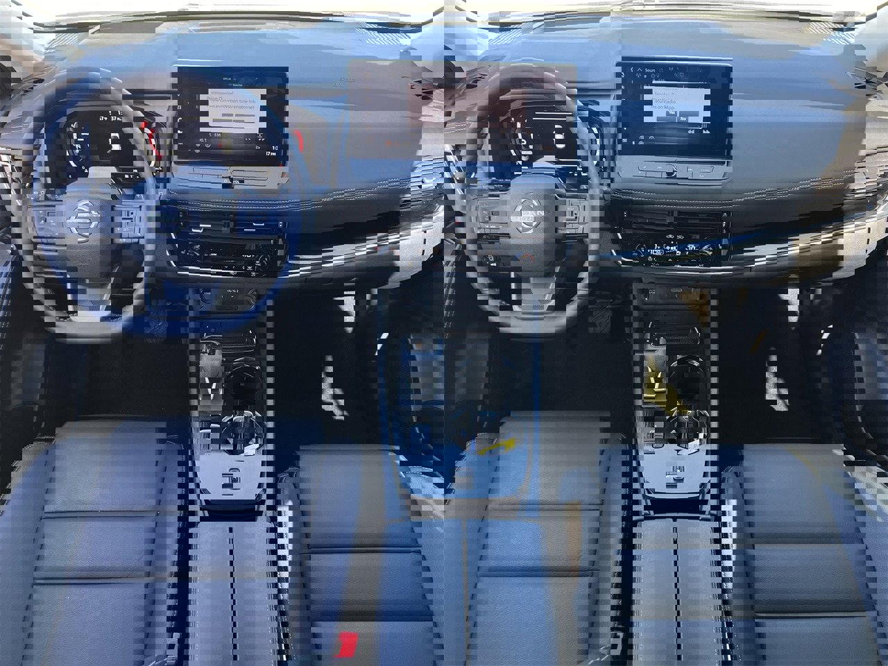 Certified 2025 Nissan Rogue SL w/ Tech Package image 9