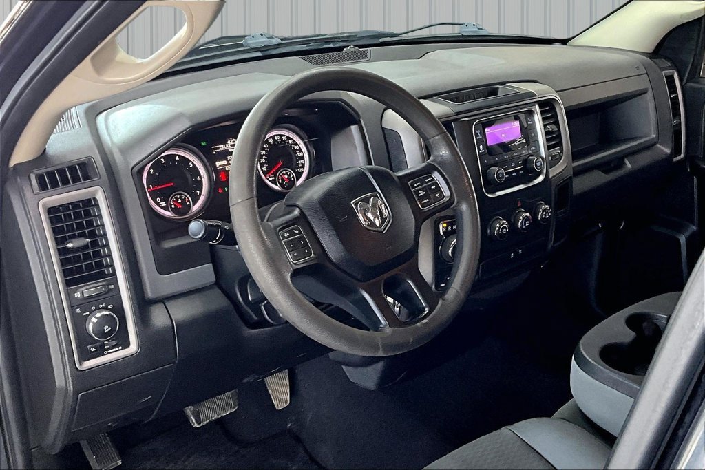 Used 2018 RAM 1500 Express AWD/4WD image 15