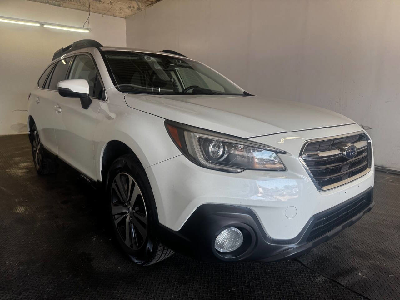 Used 2019 Subaru Outback 2.5i Limited image 4