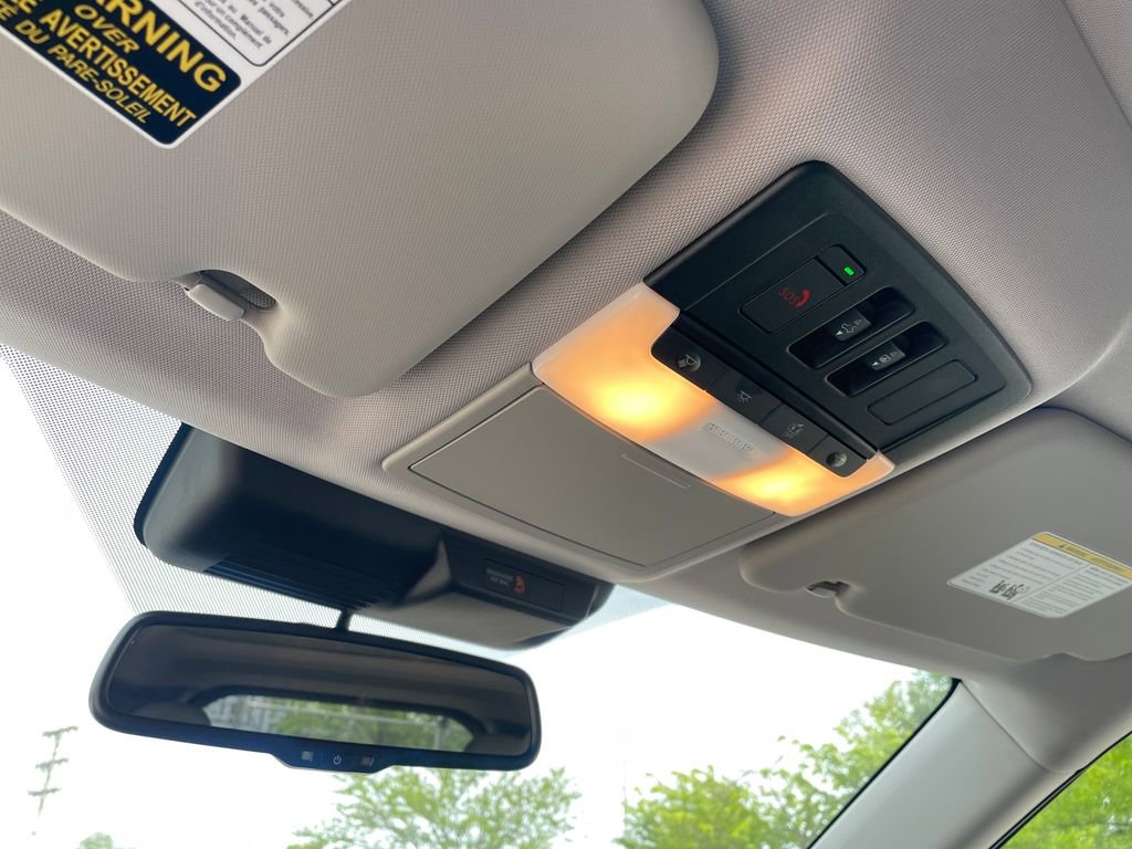 Used 2023 Mitsubishi Outlander SEL AWD/4WD image 25