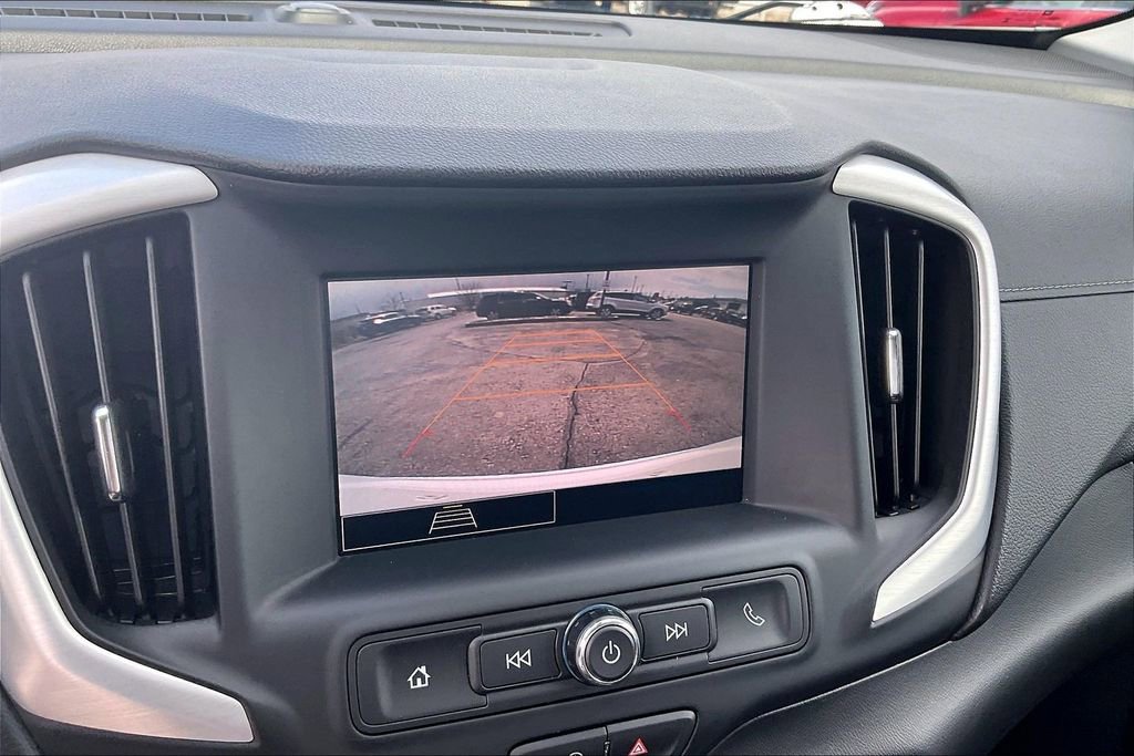 Used 2024 GMC Terrain SLE image 20