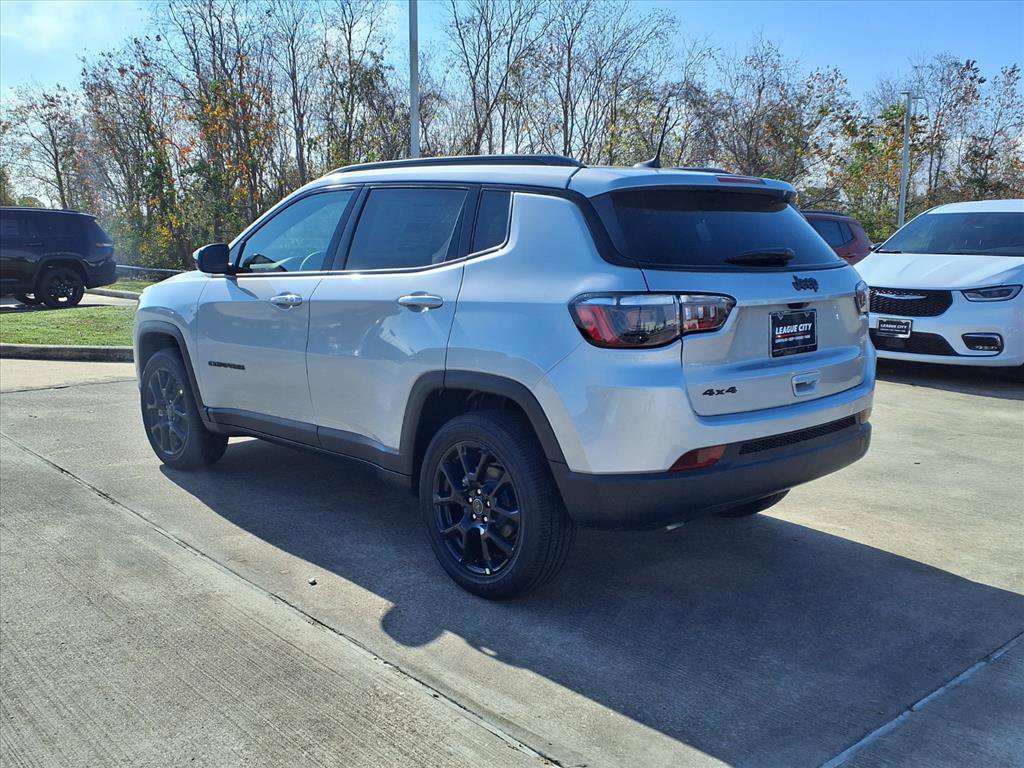 New 2026 Jeep Compass Altitude image 2