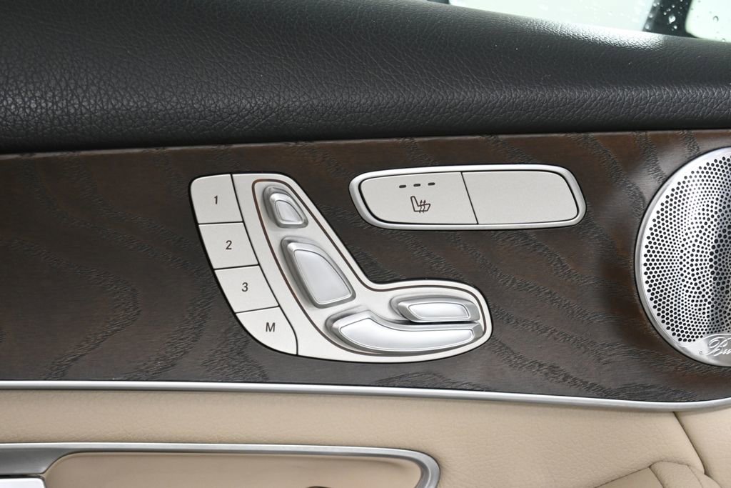 Used 2019 Mercedes-Benz GLC 300 4MATIC image 30