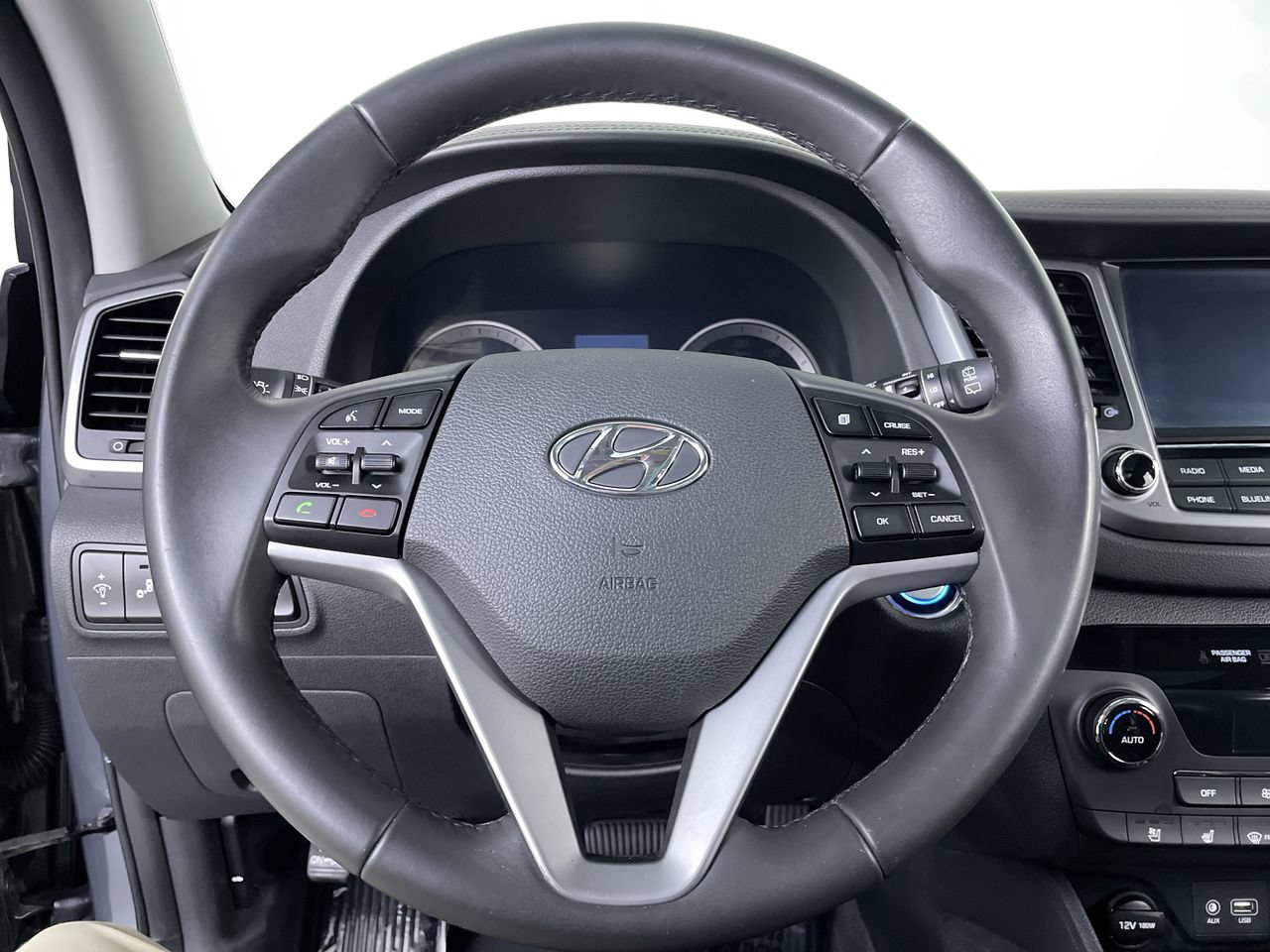 Used 2016 Hyundai Tucson Limited w/ Option Group 03 AWD/4WD image 13