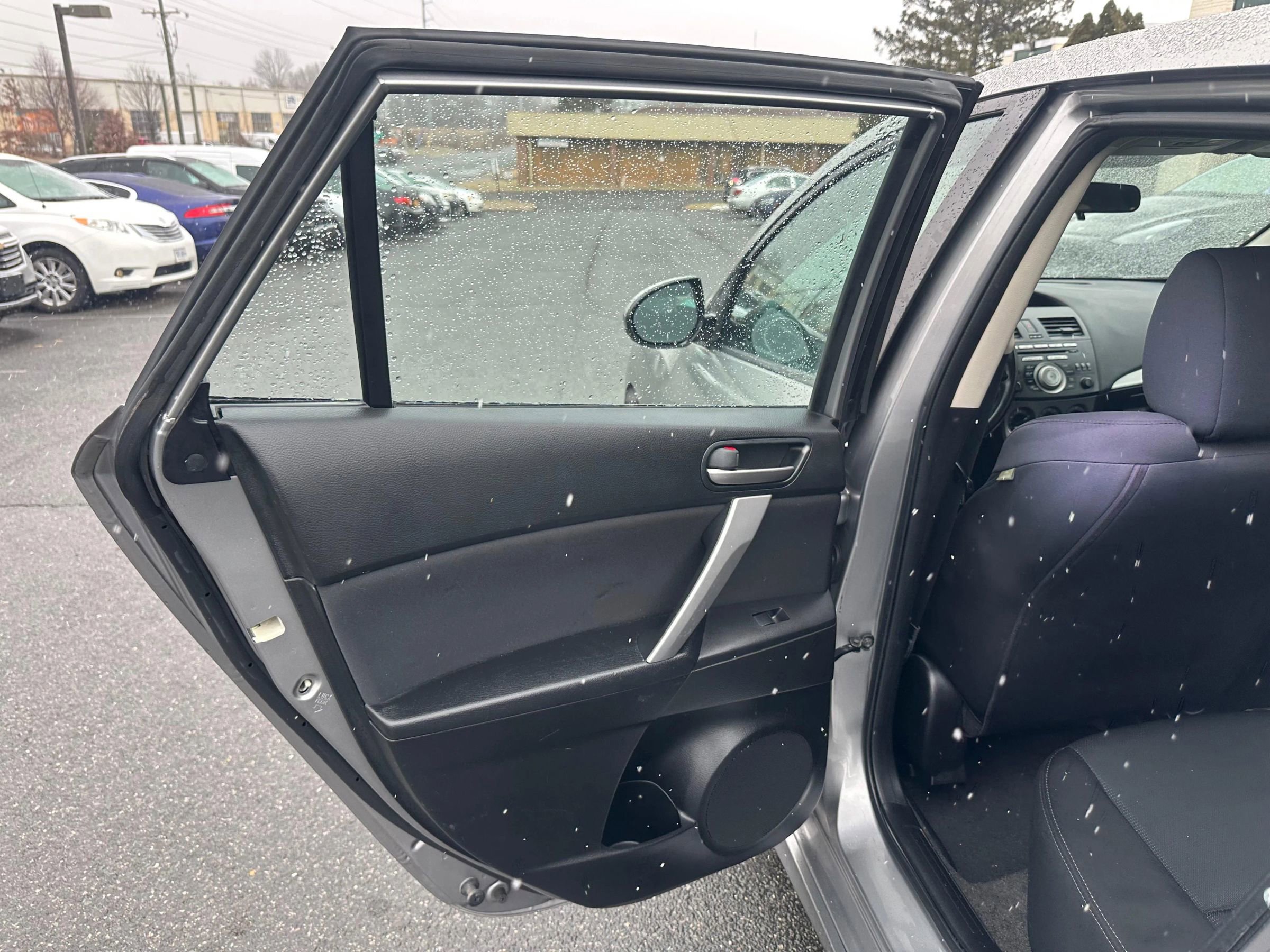 Used 2011 MAZDA MAZDA3 s Sport image 15