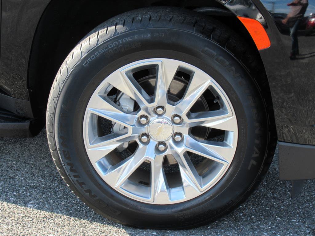 Used 2021 Chevrolet Tahoe Premier w/ Premium Package AWD/4WD image 7