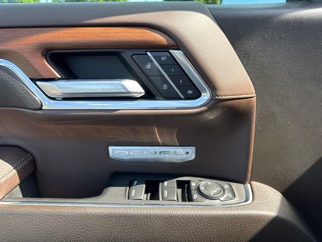 Used 2023 GMC Sierra 1500 Denali AWD/4WD image 21
