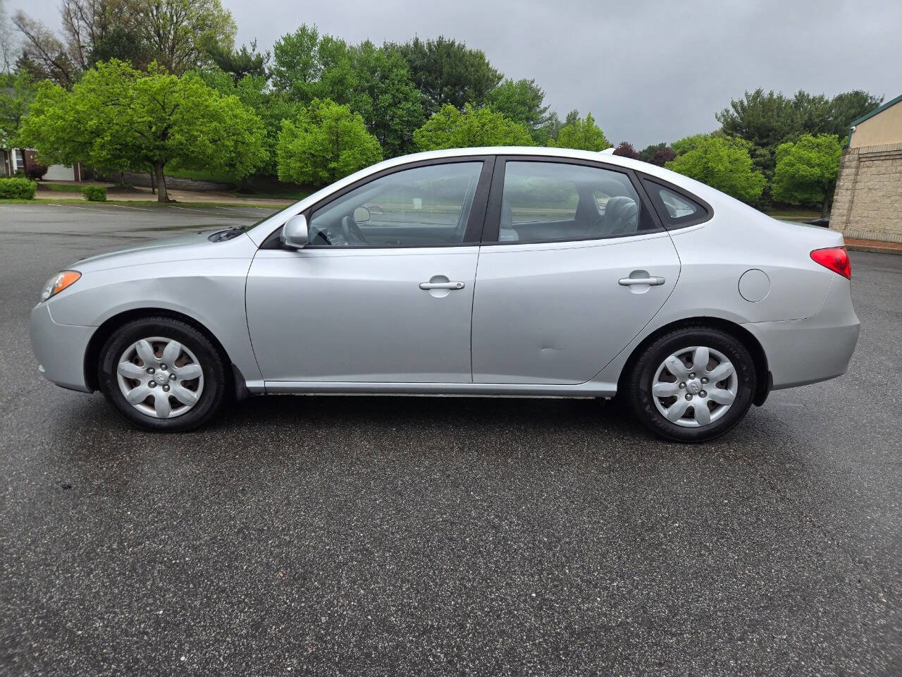 Used 2009 Hyundai Elantra GLS FWD image 4