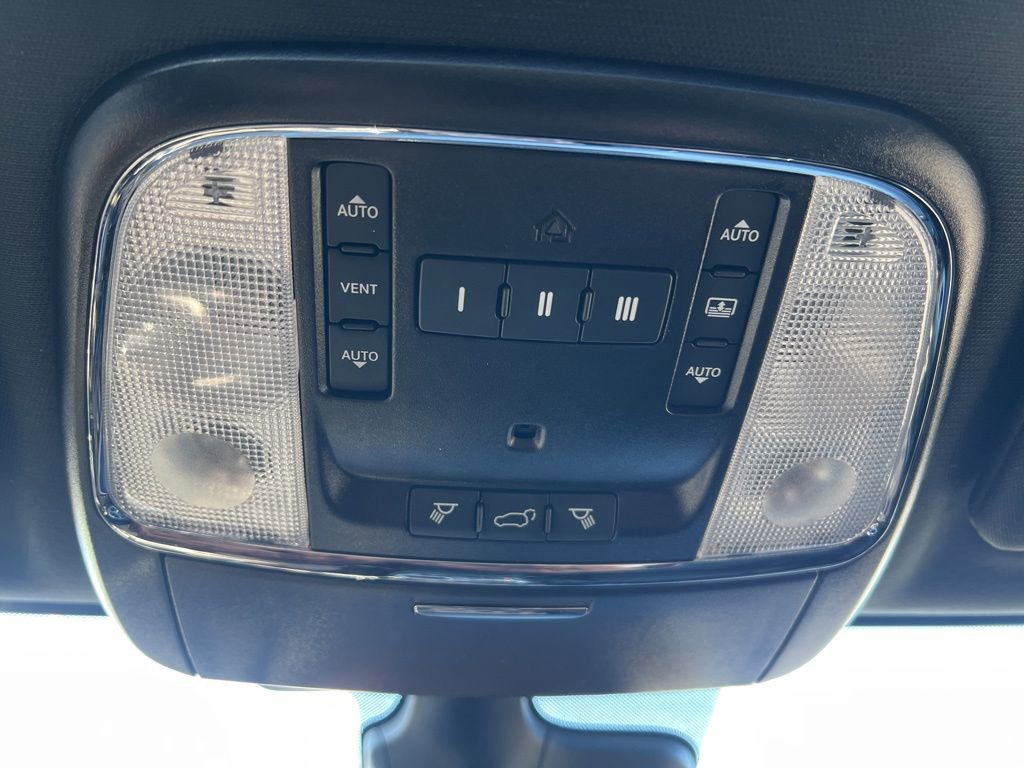 Certified 2021 Jeep Grand Cherokee Overland image 33