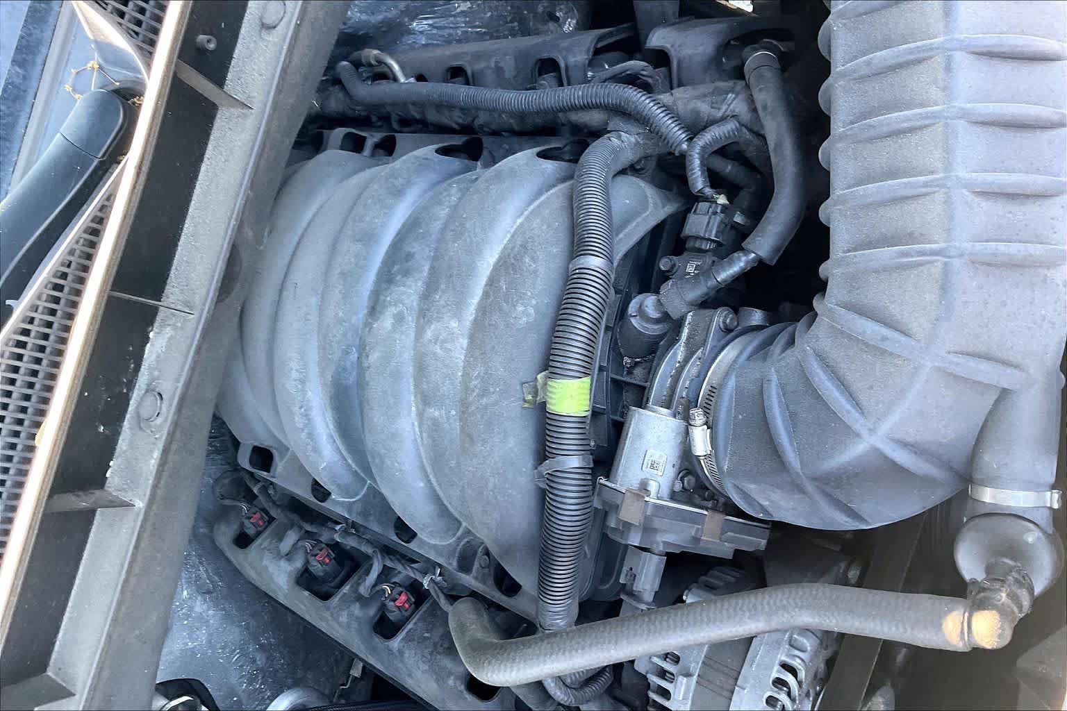 Used 2020 GMC Sierra 1500 AT4 w/ Off-Road Performance Package AWD/4WD image 34